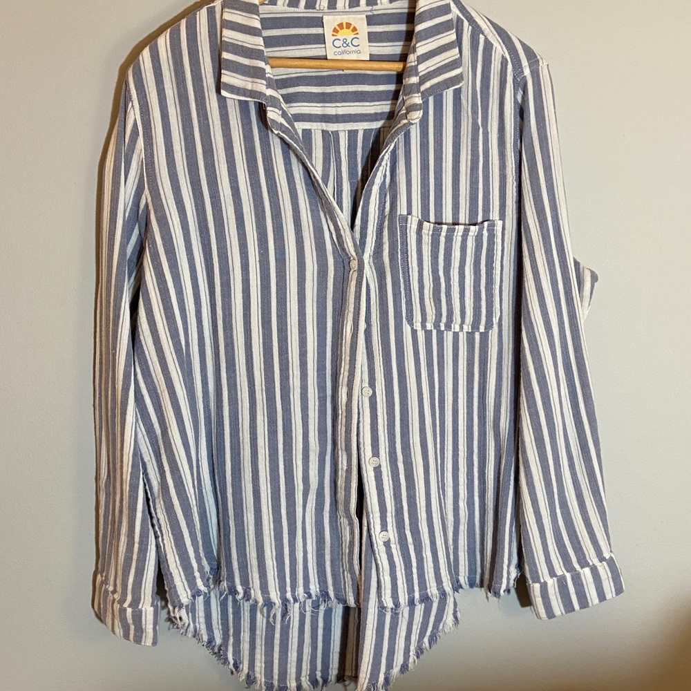 C & C California blue & white striped shirt sz XL